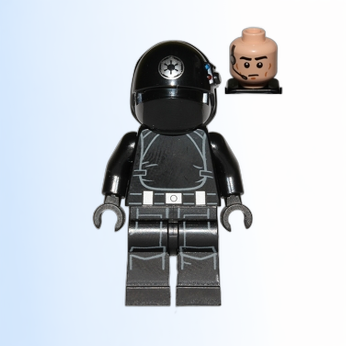 Imperial Gunner - Helmet with Silver Imperial Logo, Light Nougat Head, Closed Mouth - sw0529